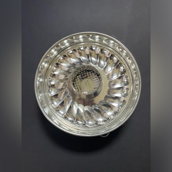 Vintage Springform Bundt Pan - Picture 1 of 11